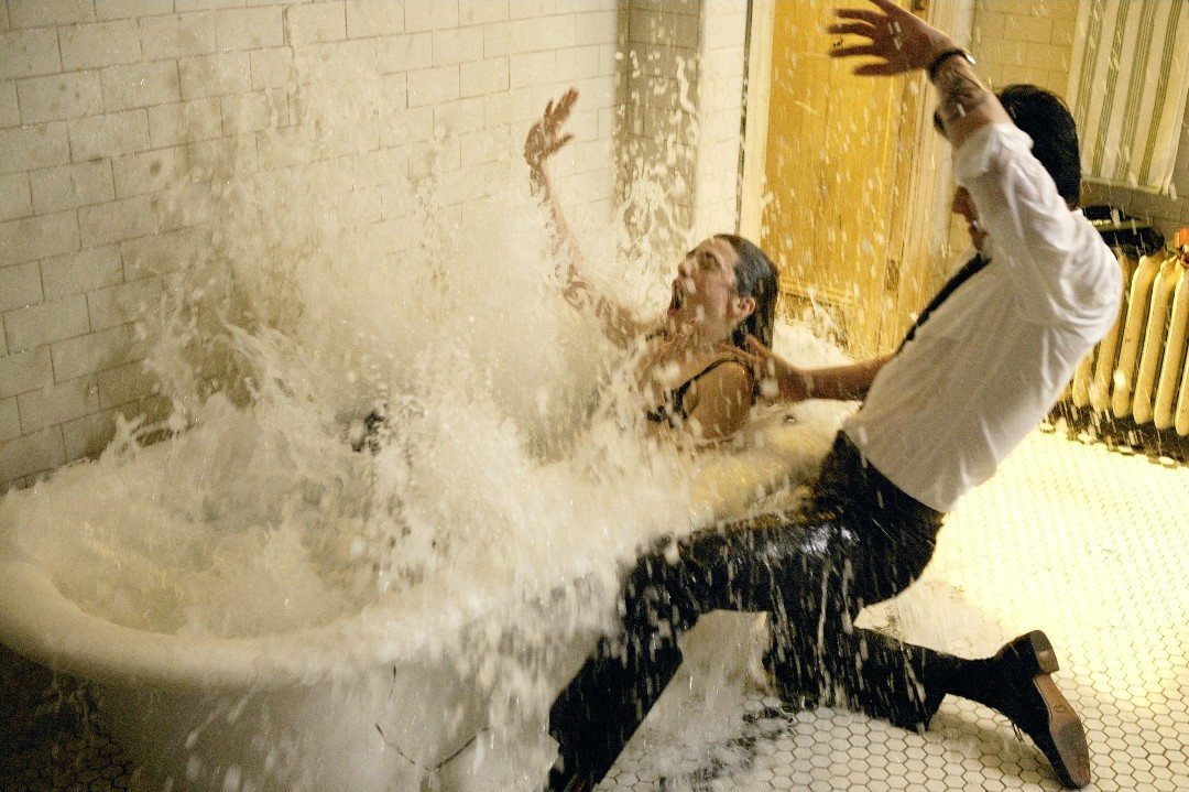 The bath in Constantine exploding